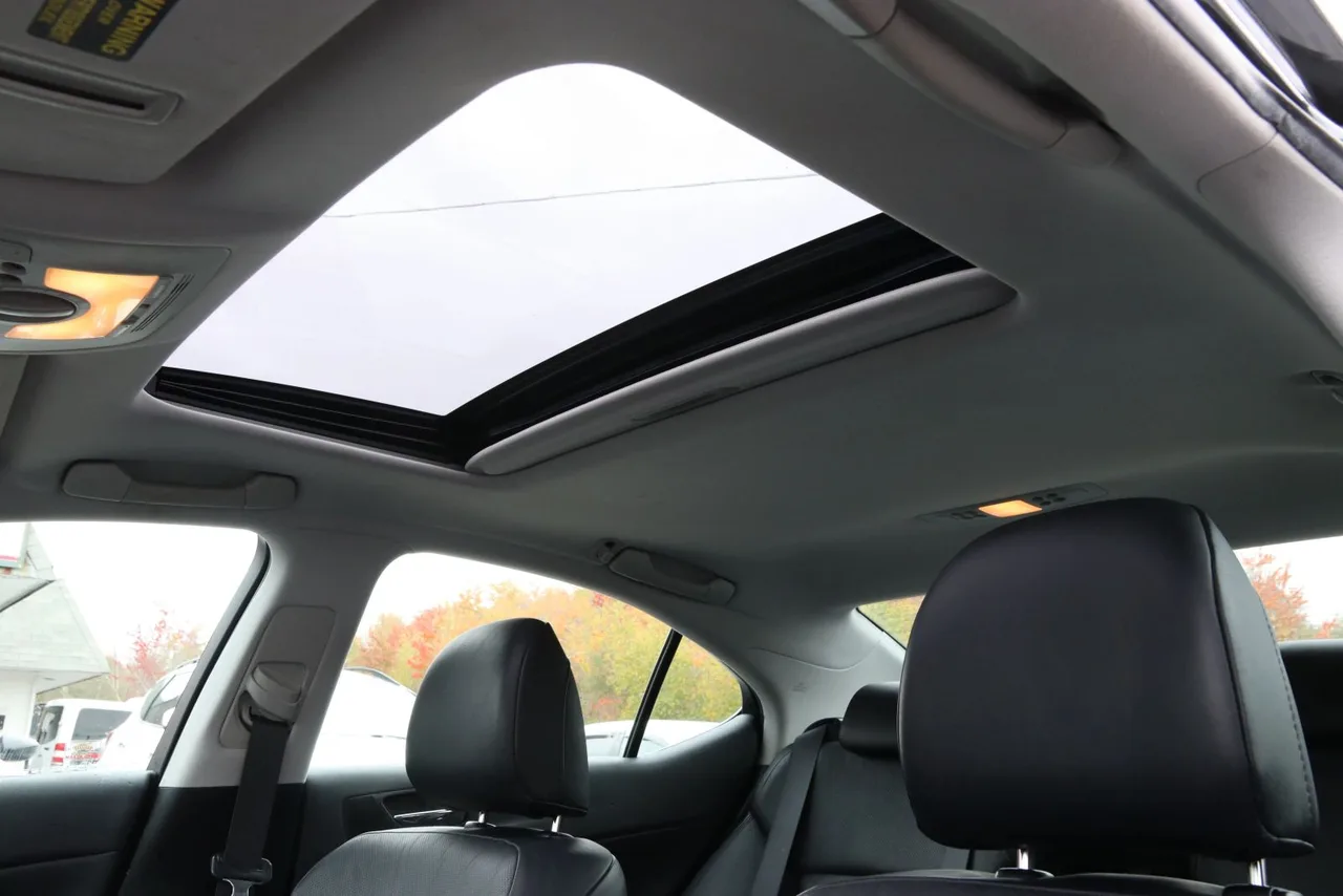2007 Lexus IS IS 250 Sedan 4D in gray — photo 15 of 39