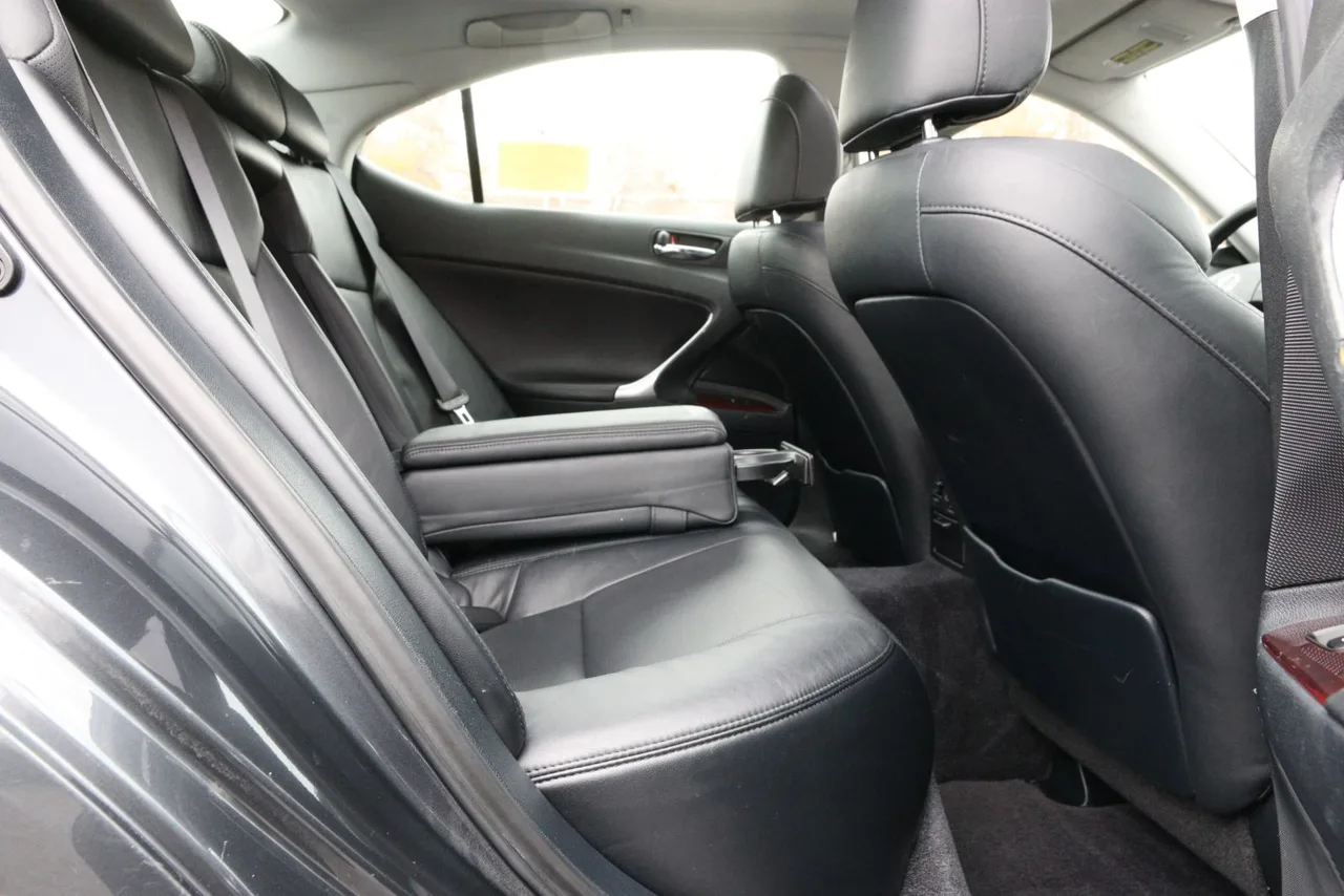 2007 Lexus IS IS 250 Sedan 4D in gray — photo 21 of 39