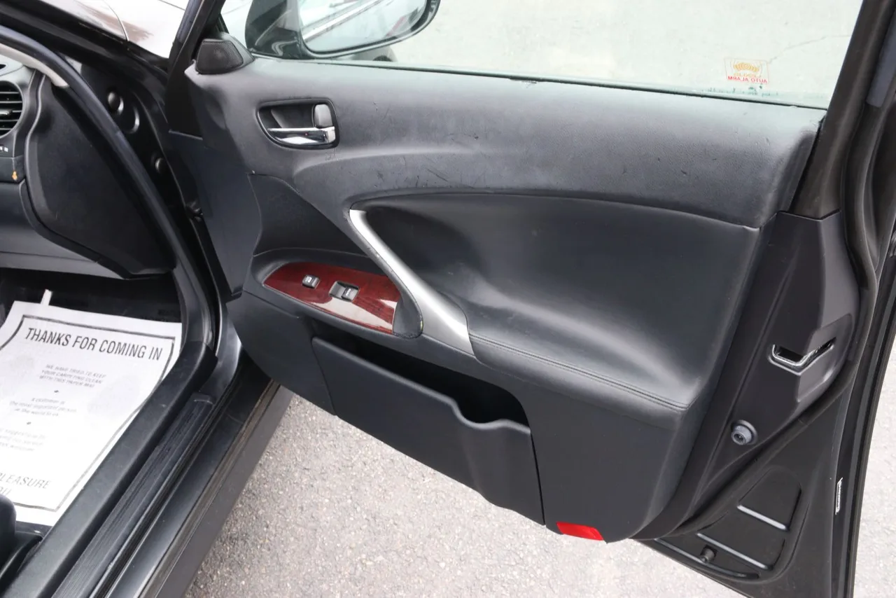 2007 Lexus IS IS 250 Sedan 4D in gray — photo 22 of 39