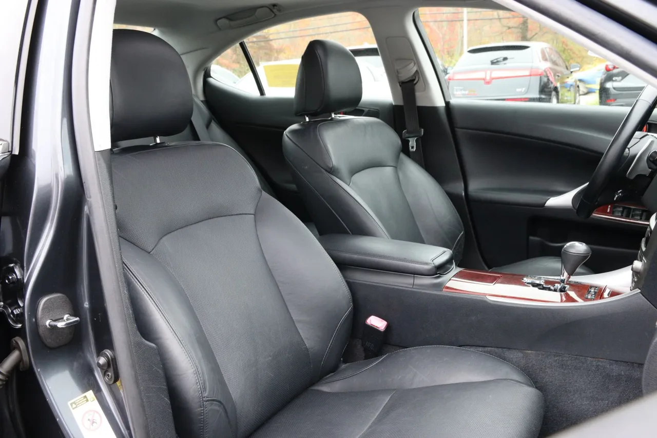 2007 Lexus IS IS 250 Sedan 4D in gray — photo 24 of 39
