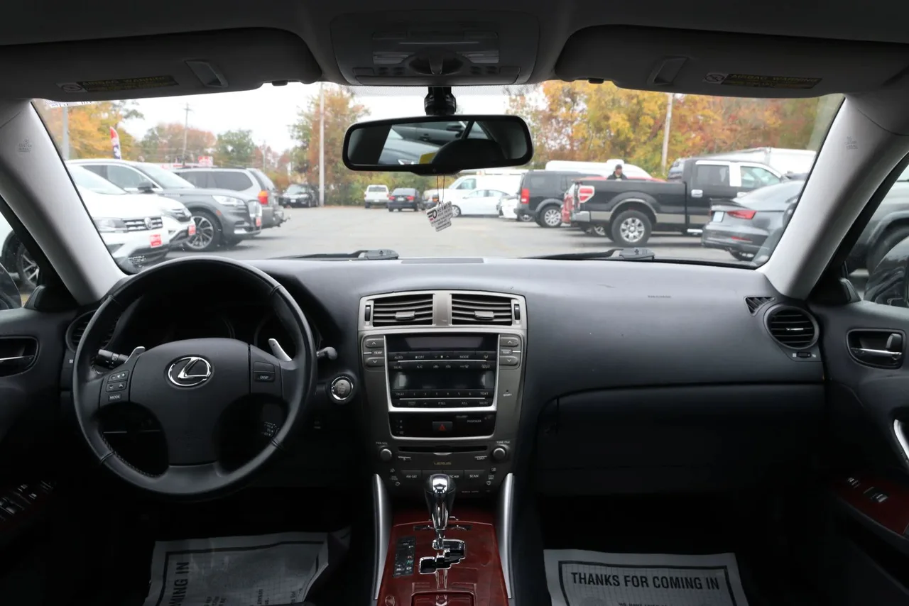2007 Lexus IS IS 250 Sedan 4D in gray — photo 27 of 39