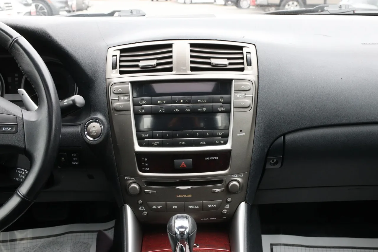 2007 Lexus IS IS 250 Sedan 4D in gray — photo 28 of 39