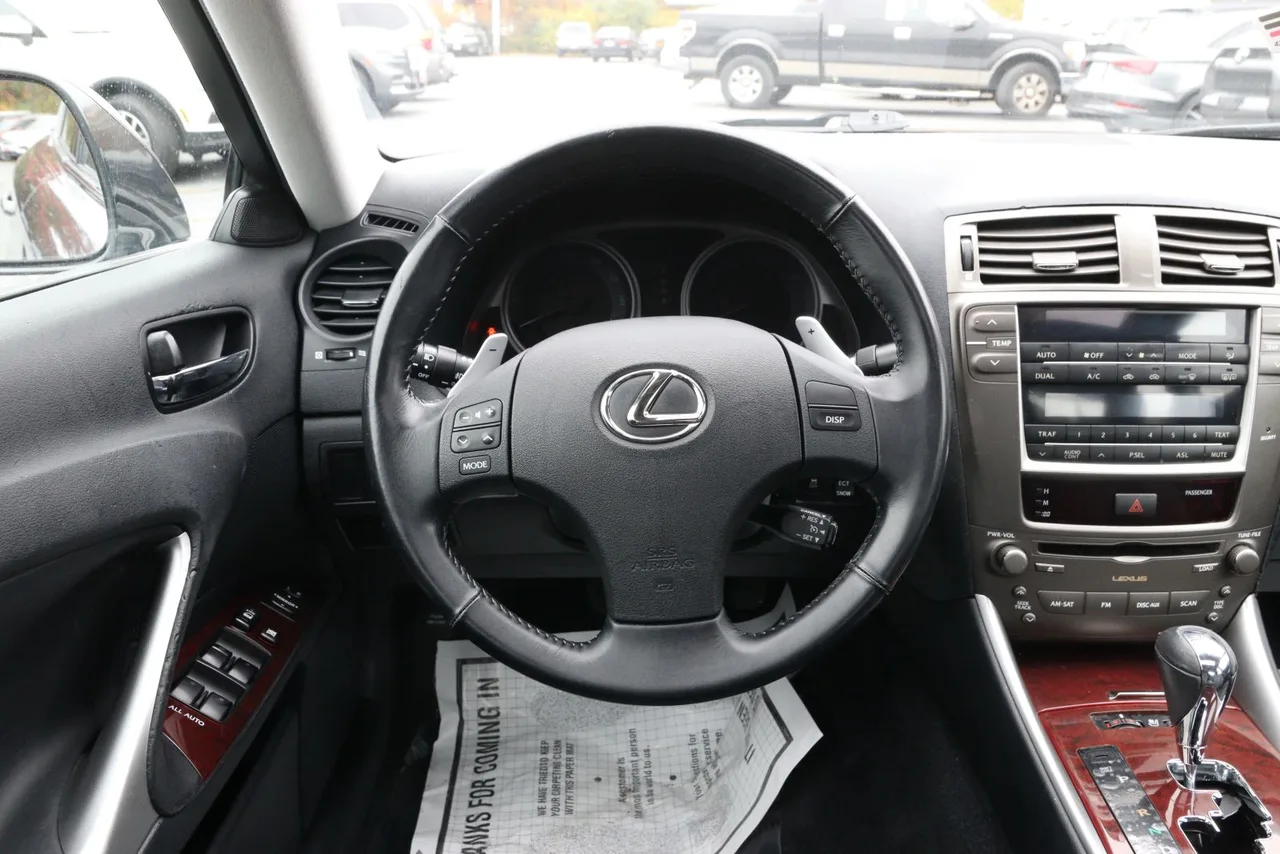 2007 Lexus IS IS 250 Sedan 4D in gray — photo 29 of 39