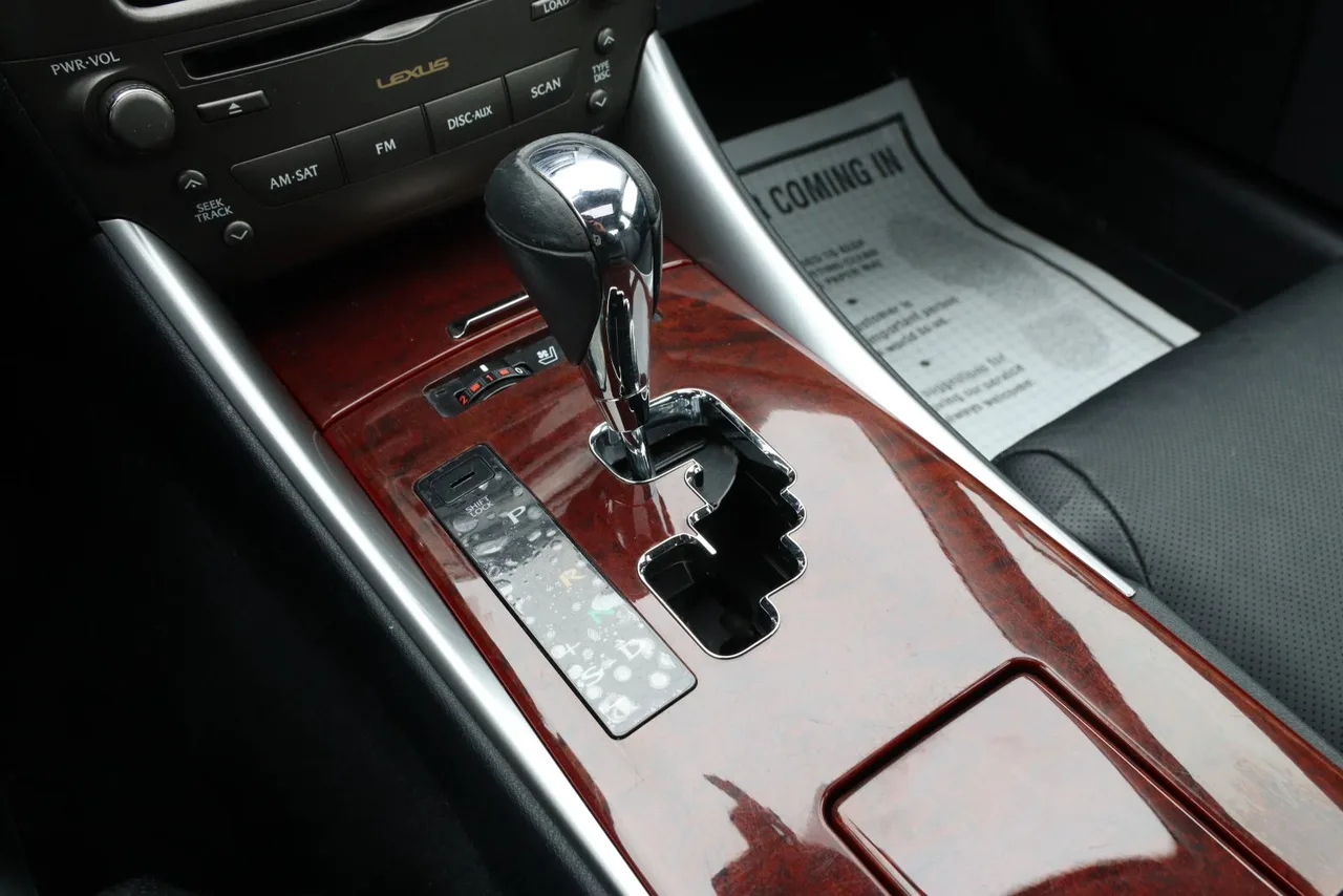 2007 Lexus IS IS 250 Sedan 4D in gray — photo 31 of 39