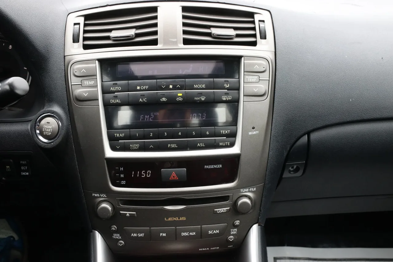 2007 Lexus IS IS 250 Sedan 4D in gray — photo 33 of 39