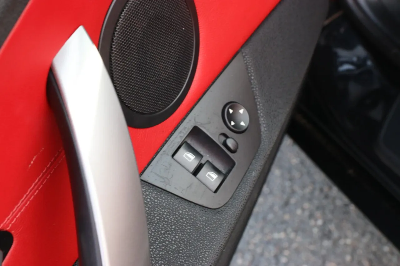 2008 BMW Z4 3.0i Roadster 2D in black — photo 22 of 26