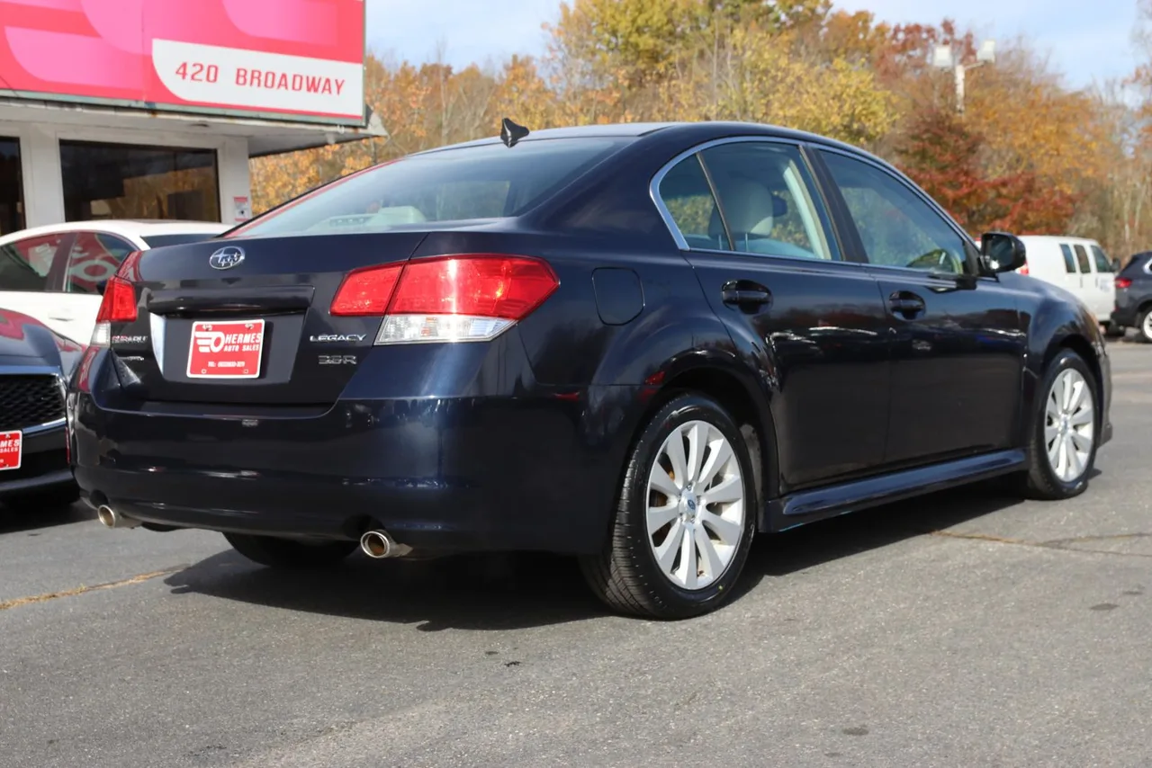 2012 Subaru Legacy 3.6R Limited Sedan 4D in blue — photo 8 of 40
