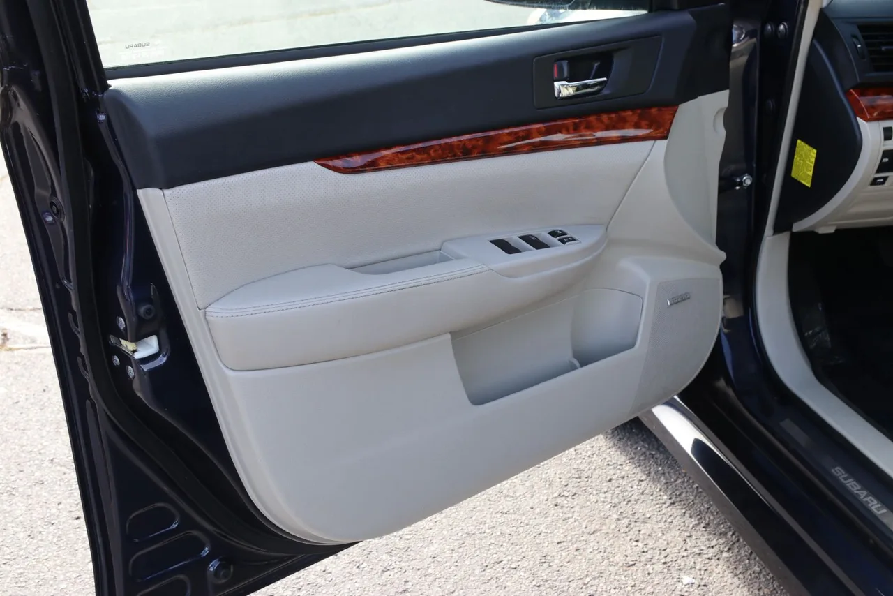 2012 Subaru Legacy 3.6R Limited Sedan 4D in blue — photo 10 of 40