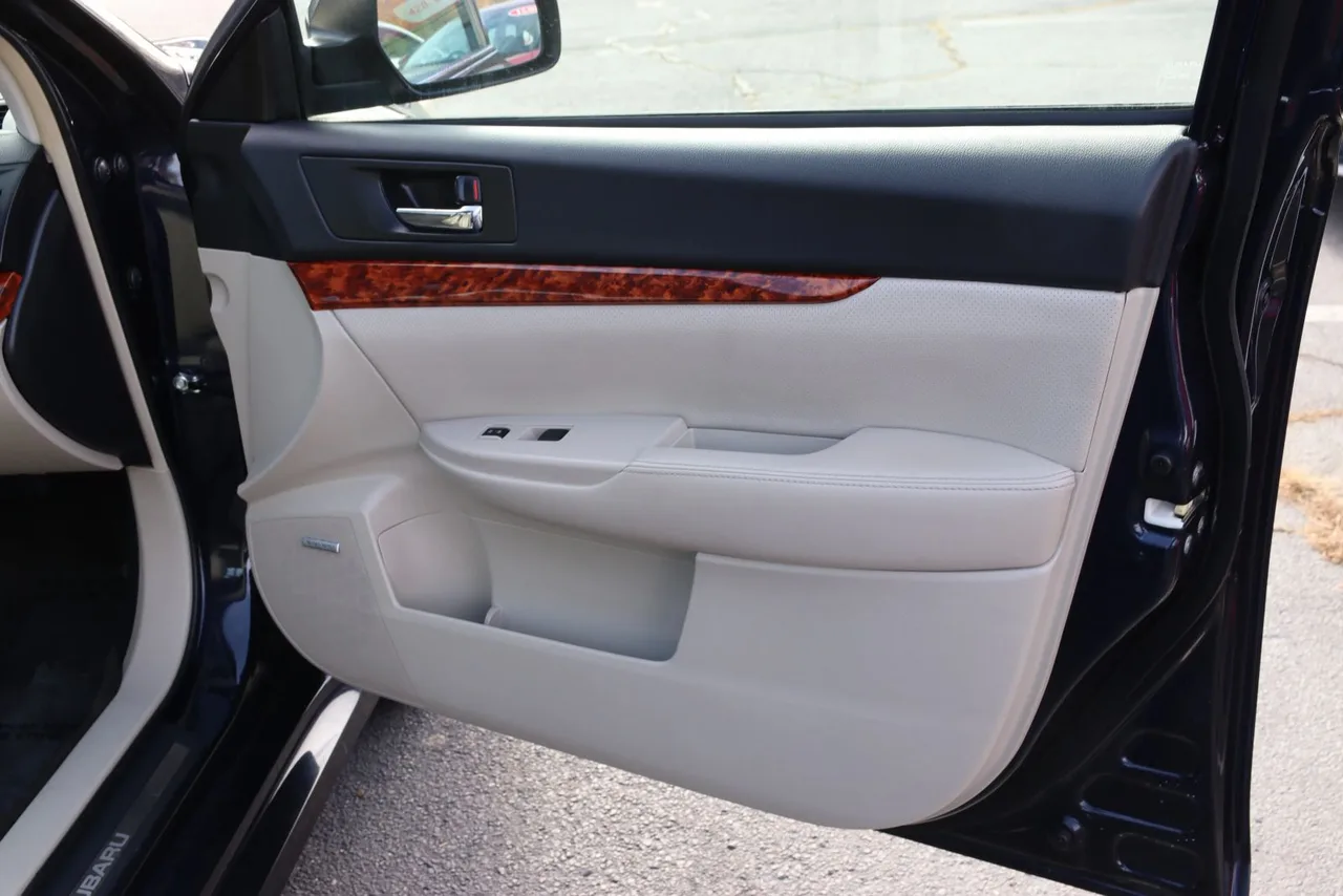 2012 Subaru Legacy 3.6R Limited Sedan 4D in blue — photo 23 of 40
