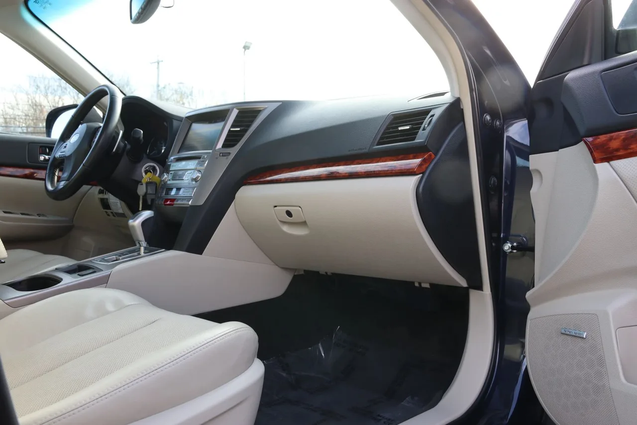 2012 Subaru Legacy 3.6R Limited Sedan 4D in blue — photo 24 of 40