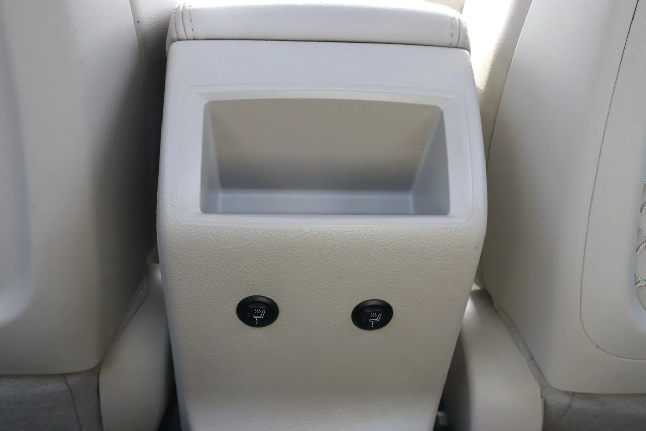 2012 Subaru Legacy 3.6R Limited Sedan 4D in blue — photo 27 of 40