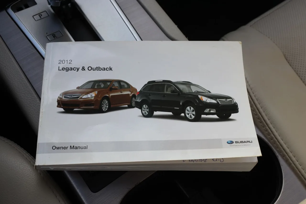 2012 Subaru Legacy 3.6R Limited Sedan 4D in blue — photo 40 of 40