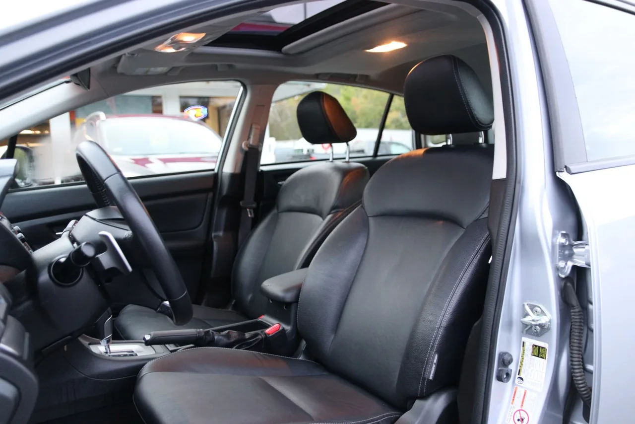 2013 Subaru Impreza 2.0i Sport Limited Wagon 4D in silver — photo 15 of 37