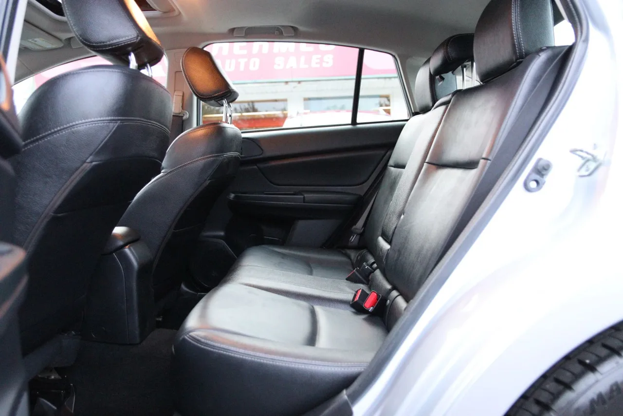 2013 Subaru Impreza 2.0i Sport Limited Wagon 4D in silver — photo 19 of 37