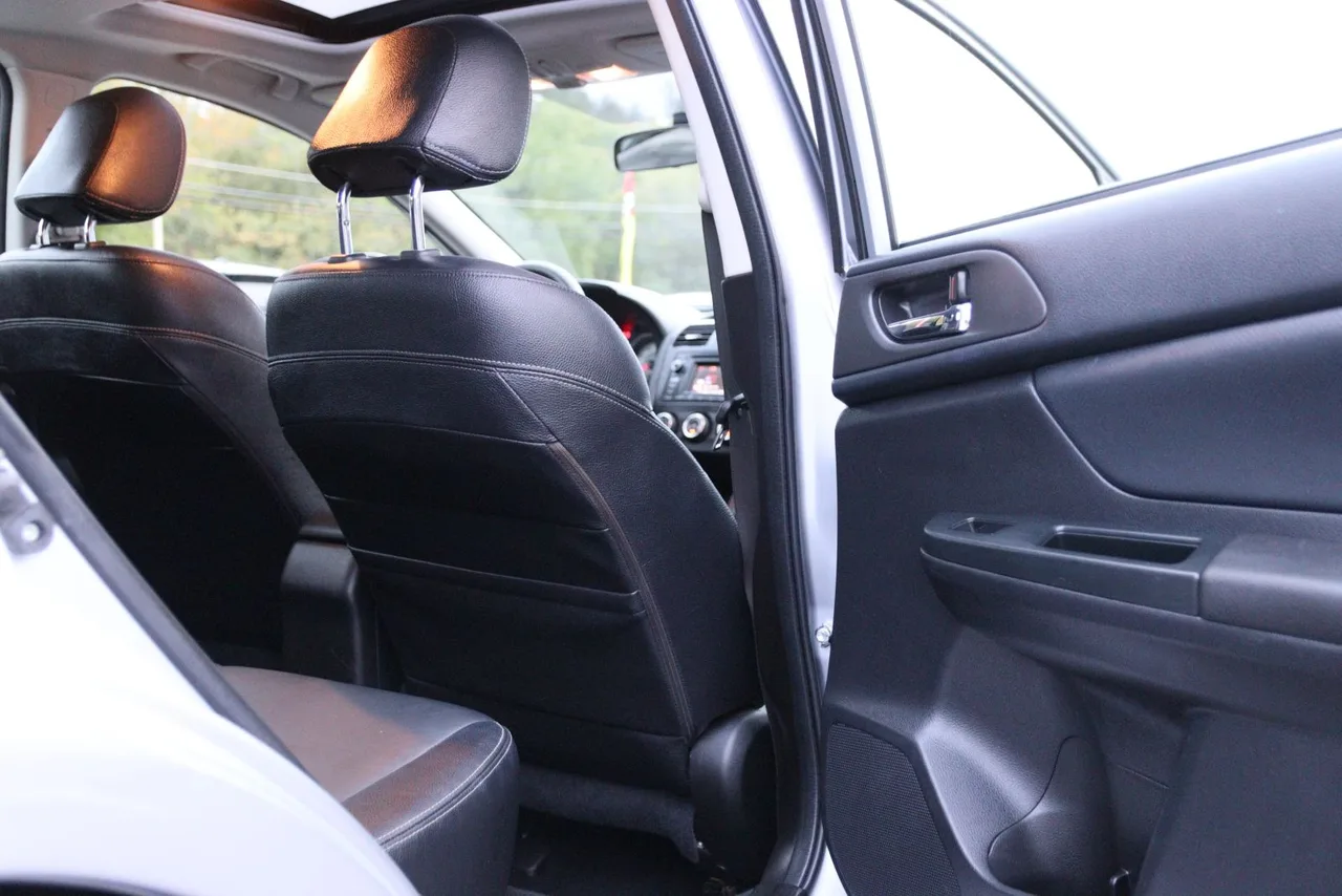 2013 Subaru Impreza 2.0i Sport Limited Wagon 4D in silver — photo 21 of 37
