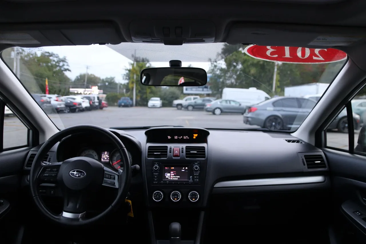 2013 Subaru Impreza 2.0i Sport Limited Wagon 4D in silver — photo 25 of 37