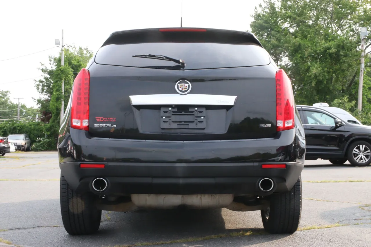 2014 Cadillac SRX Performance Collection Sport Utility 4D in black — photo 4 of 33
