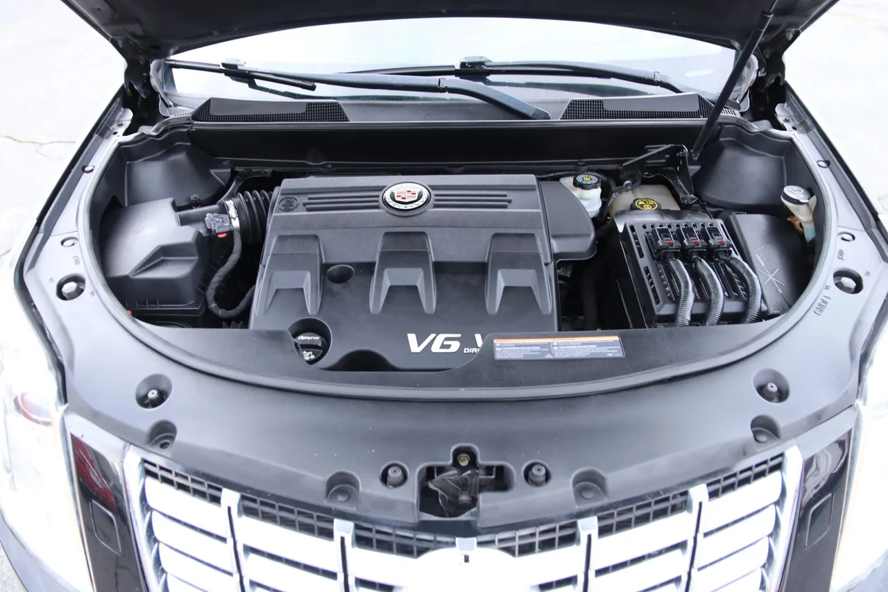 2014 Cadillac SRX Performance Collection Sport Utility 4D in black — photo 31 of 33