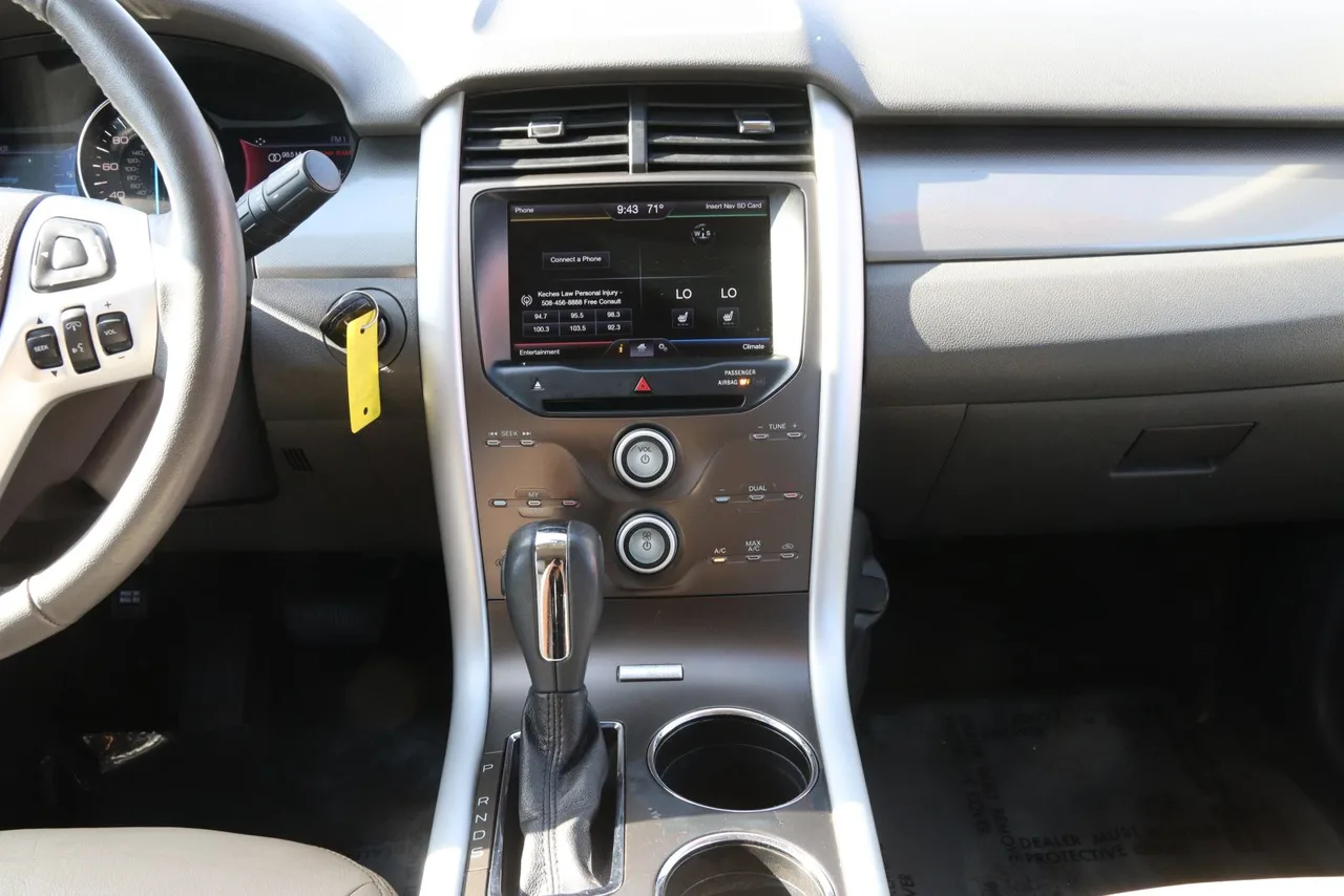 2014 Ford Edge SEL Sport Utility 4D in white — photo 29 of 39