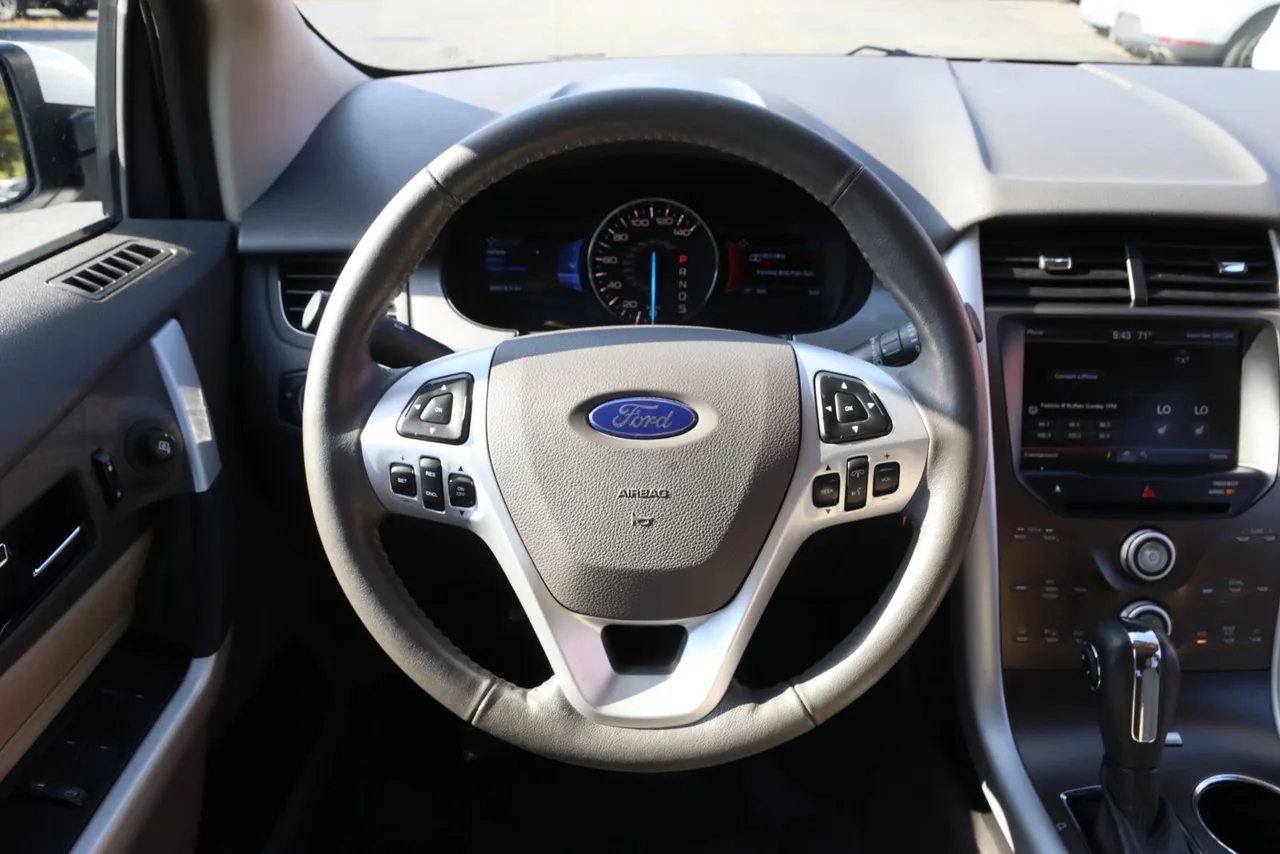 2014 Ford Edge SEL Sport Utility 4D in white — photo 30 of 39