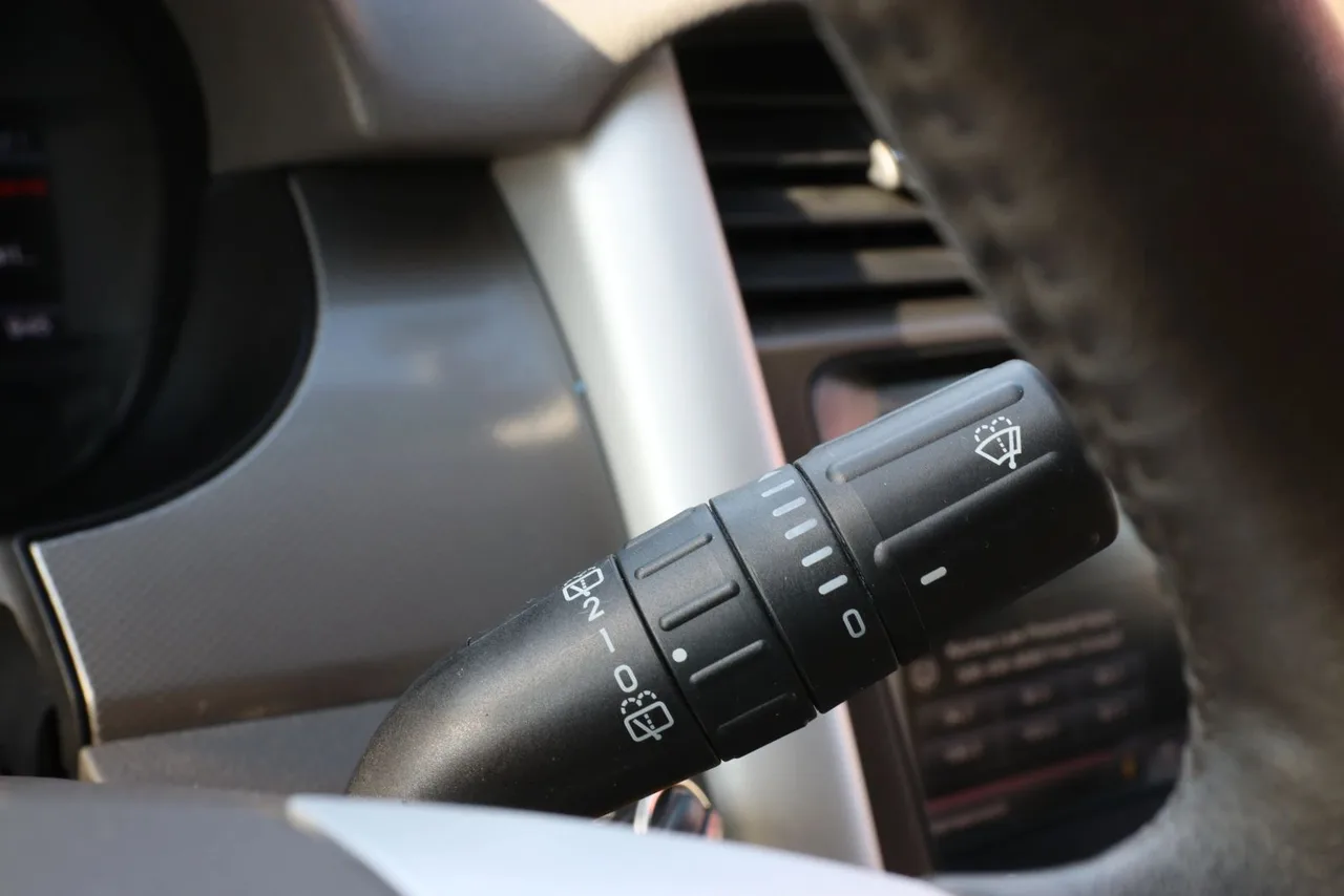2014 Ford Edge SEL Sport Utility 4D in white — photo 36 of 39