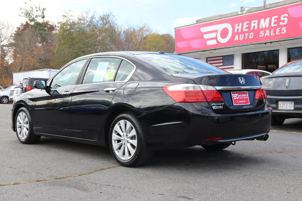 2014 Honda Accord EX-L Sedan 4D in black — photo 7 of 36