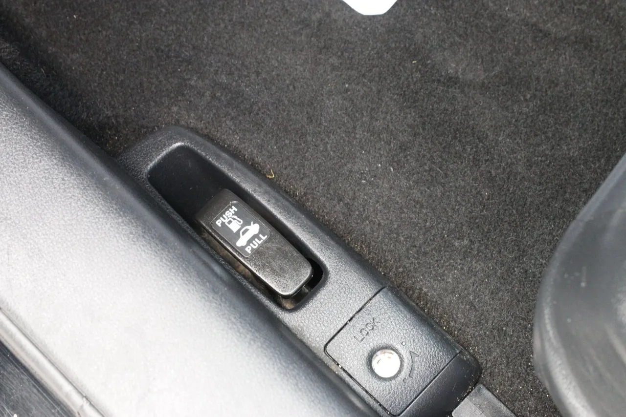 2014 Honda Accord EX-L Sedan 4D in black — photo 17 of 36