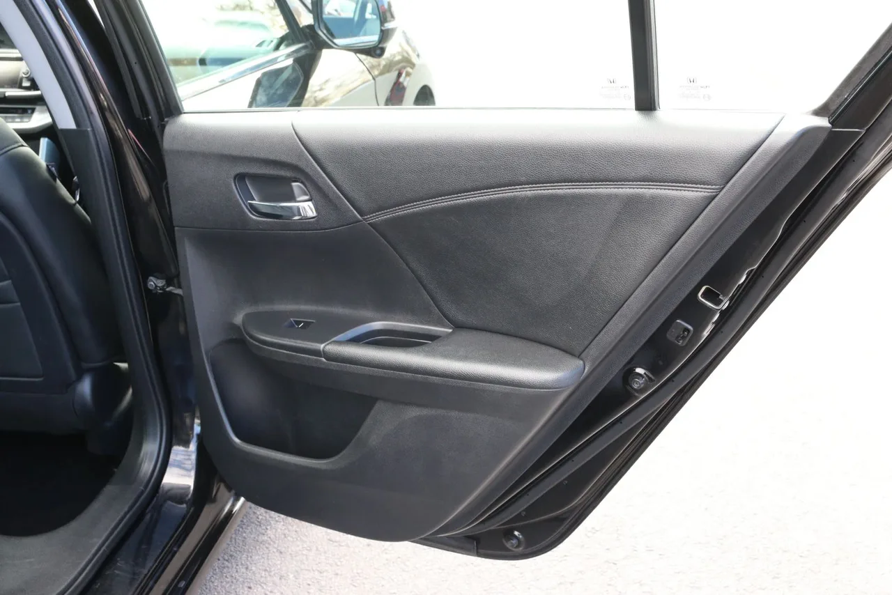 2014 Honda Accord EX-L Sedan 4D in black — photo 21 of 36
