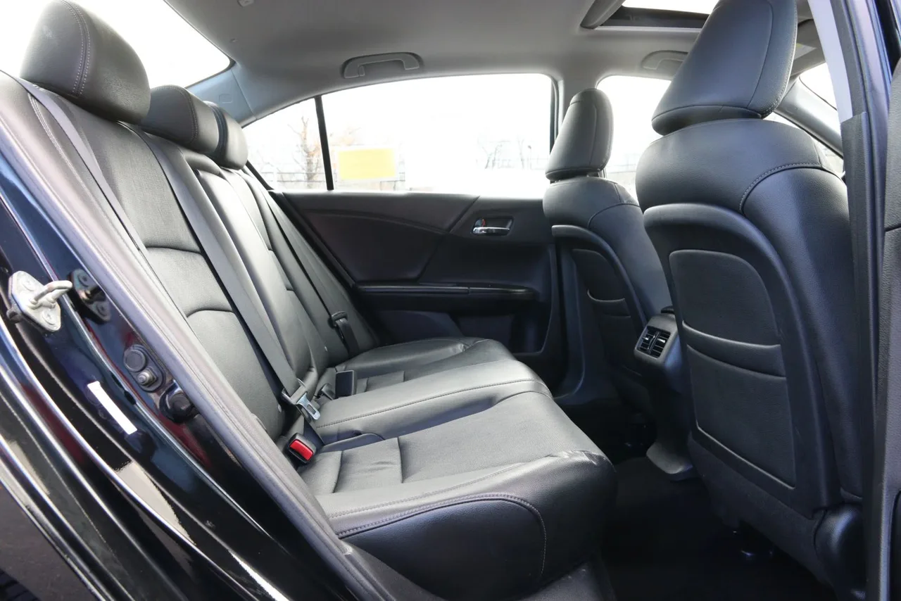 2014 Honda Accord EX-L Sedan 4D in black — photo 23 of 36