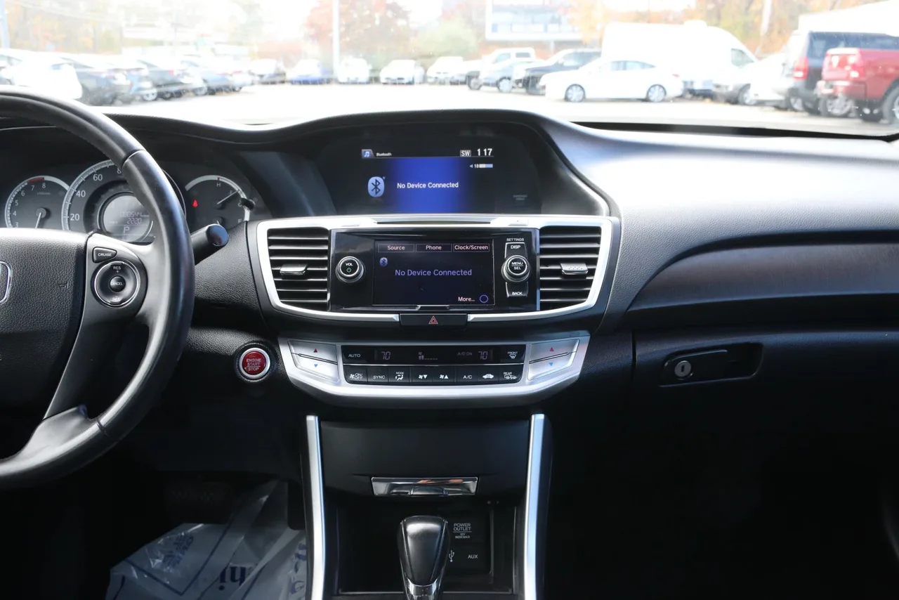 2014 Honda Accord EX-L Sedan 4D in black — photo 29 of 36
