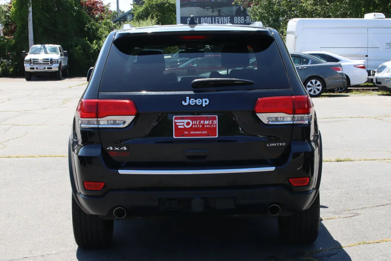 2014 Jeep Grand Cherokee Limited Sport Utility 4D in black — photo 6 of 31