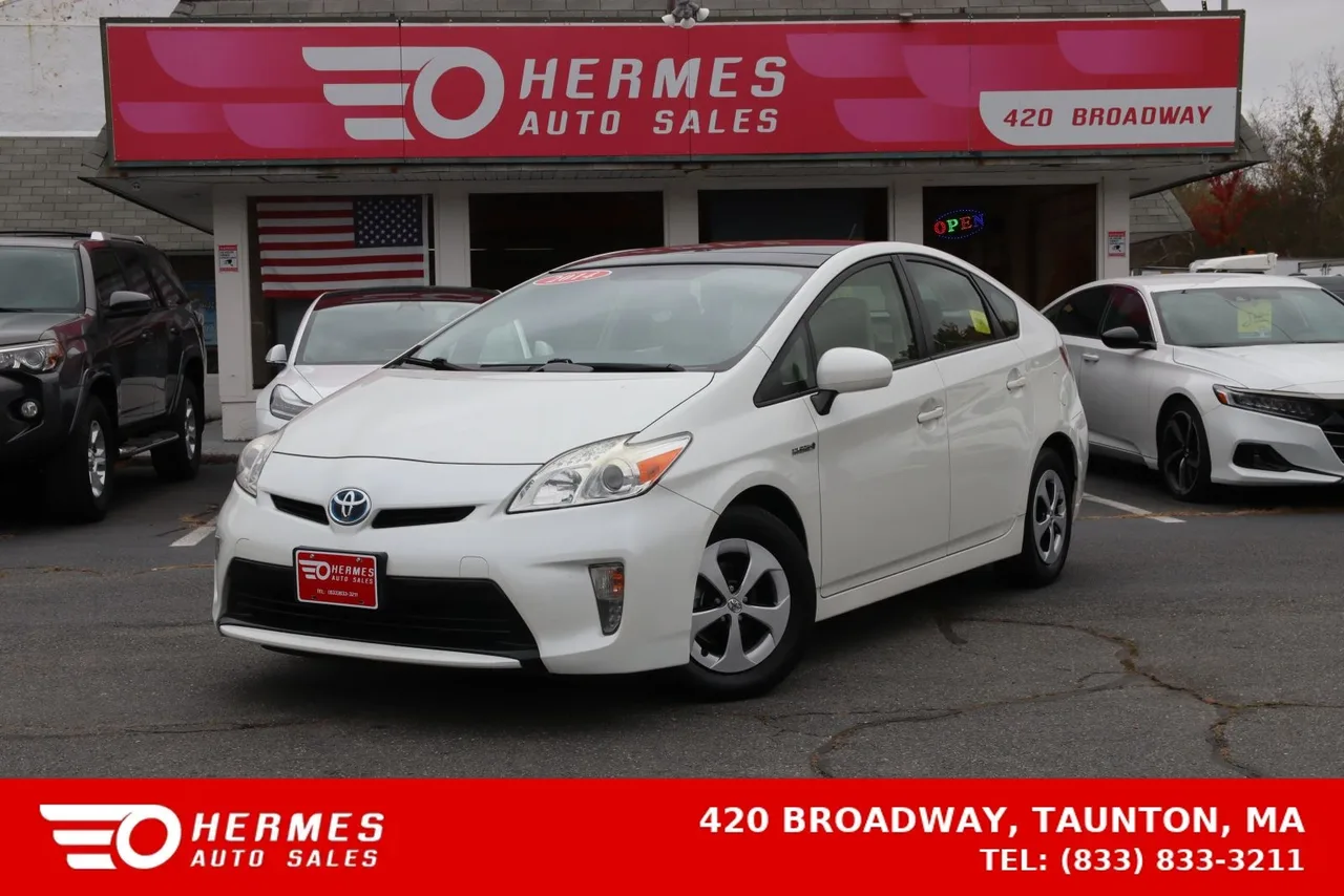 2014 Toyota Prius Three Hatchback 4D in silver — photo 1 of 38