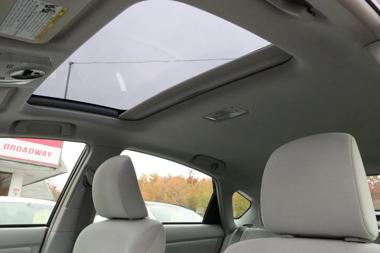 2014 Toyota Prius Three Hatchback 4D in silver — photo 15 of 38