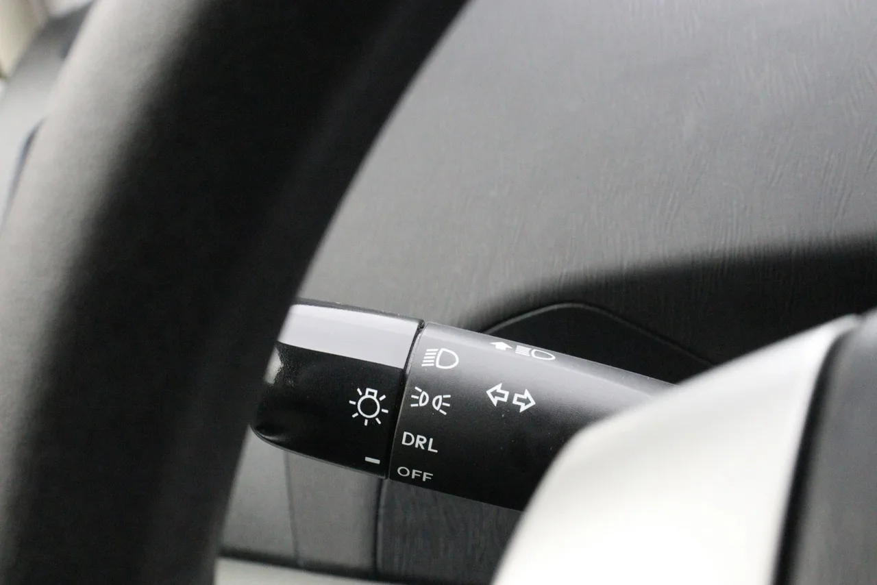 2014 Toyota Prius Three Hatchback 4D in silver — photo 33 of 38
