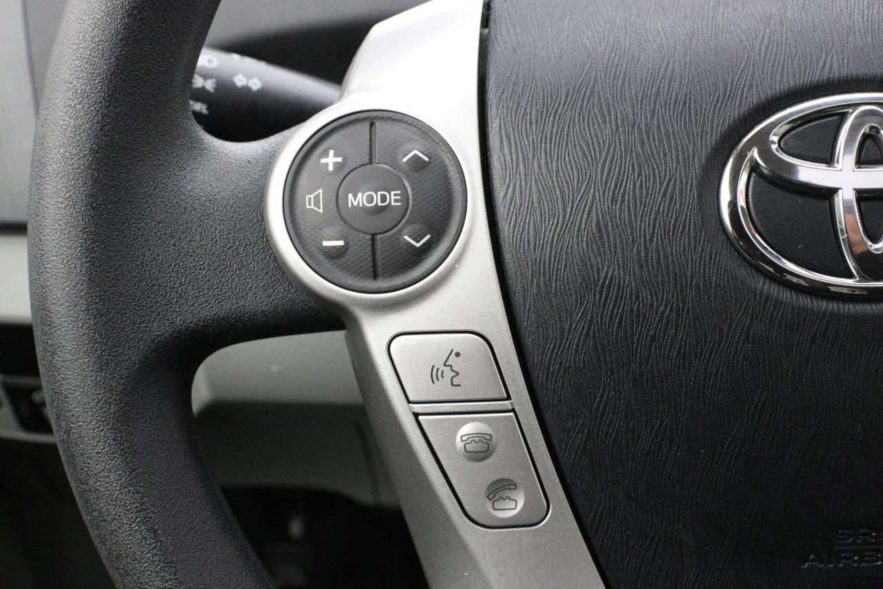 2014 Toyota Prius Three Hatchback 4D in silver — photo 35 of 38