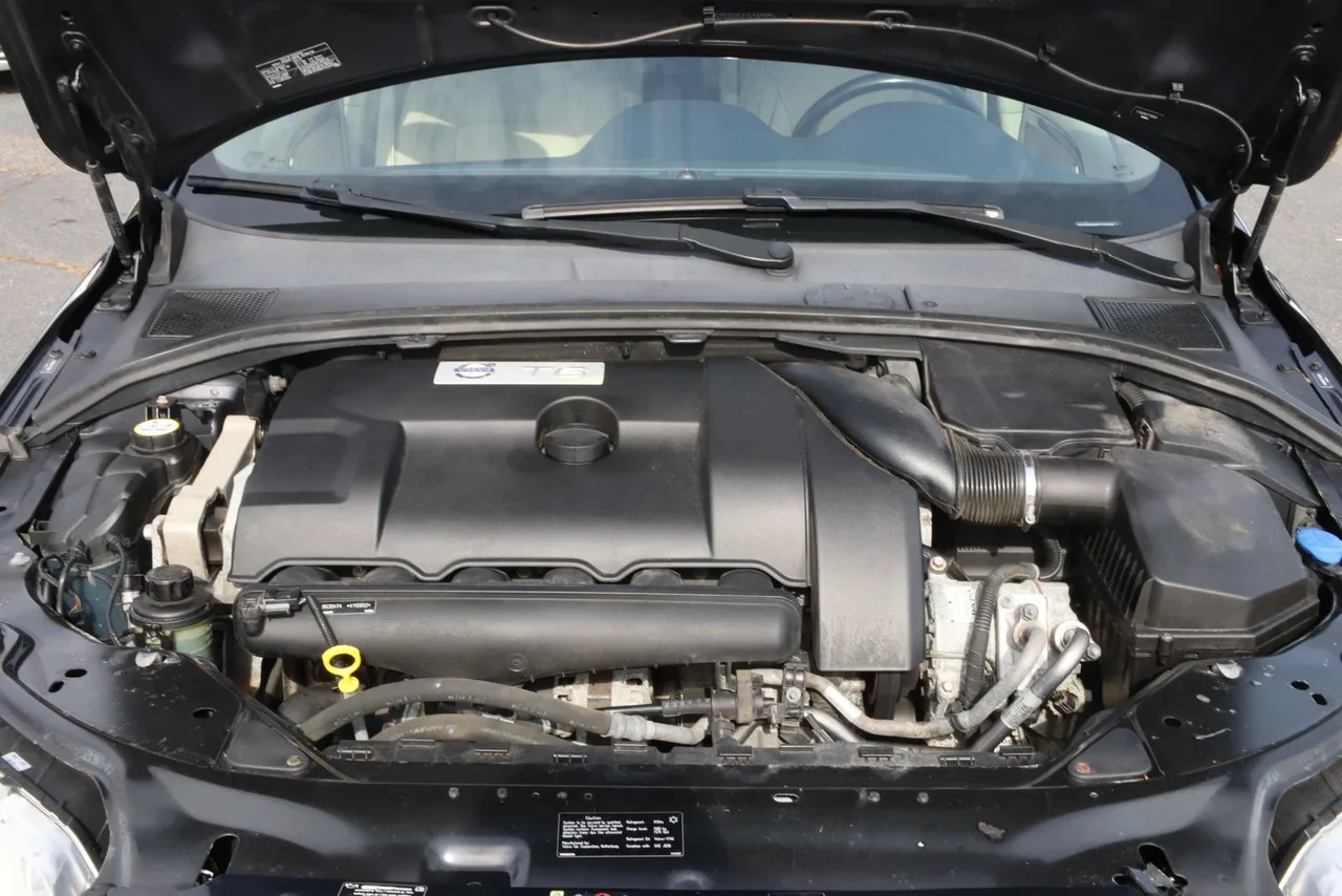 2015 Volvo S80 T6 Premier Sedan 4D (2015.5) in blue — photo 11 of 40