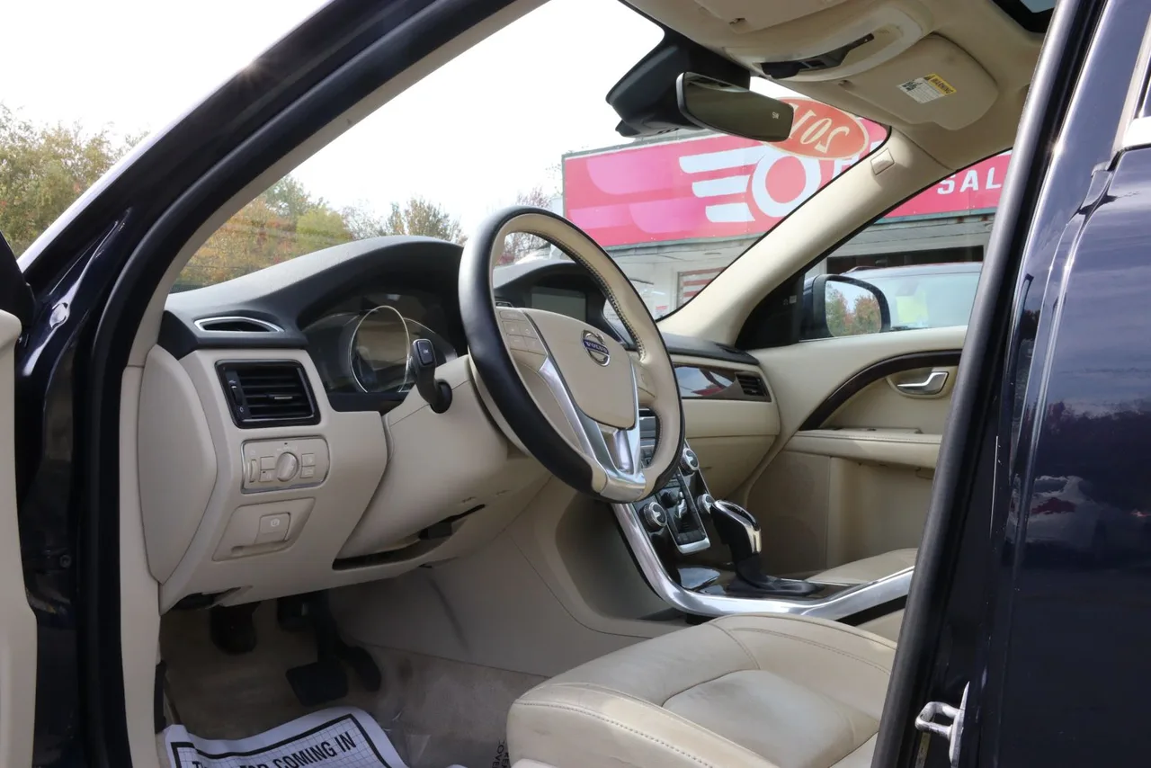 2015 Volvo S80 T6 Premier Sedan 4D (2015.5) in blue — photo 13 of 40