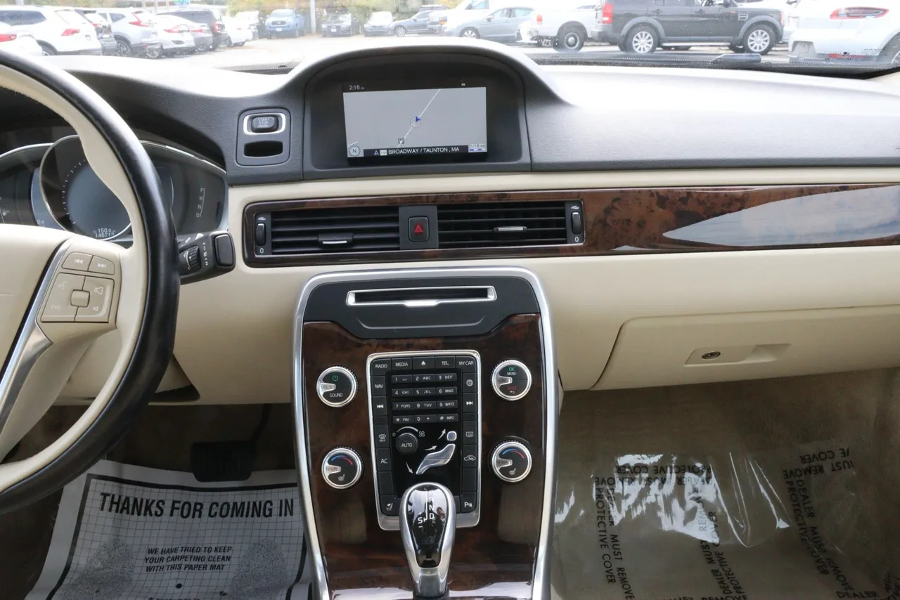 2015 Volvo S80 T6 Premier Sedan 4D (2015.5) in blue — photo 29 of 40