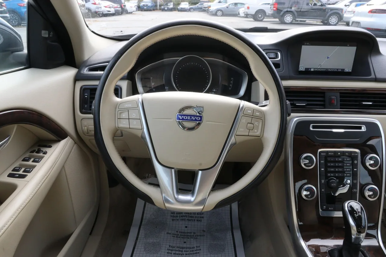 2015 Volvo S80 T6 Premier Sedan 4D (2015.5) in blue — photo 30 of 40