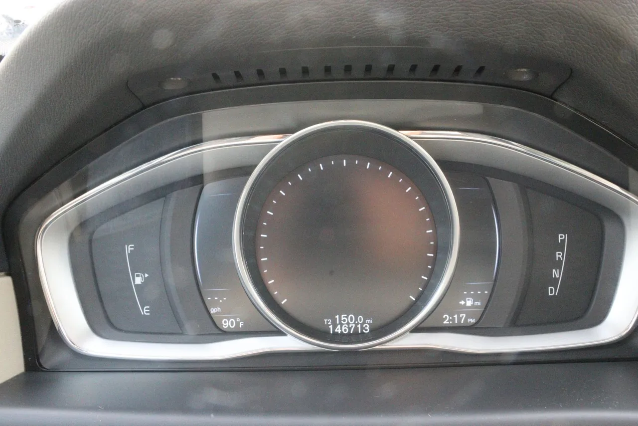 2015 Volvo S80 T6 Premier Sedan 4D (2015.5) in blue — photo 32 of 40