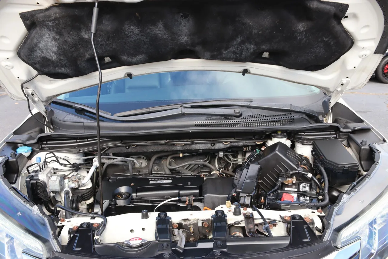 2016 Honda CR-V EX-L Sport Utility 4D in white — photo 10 of 39