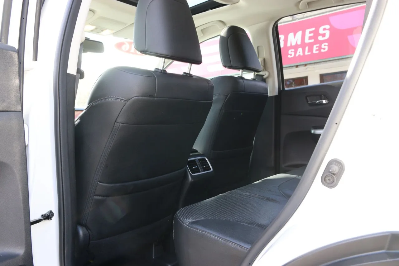 2016 Honda CR-V EX-L Sport Utility 4D in white — photo 19 of 39