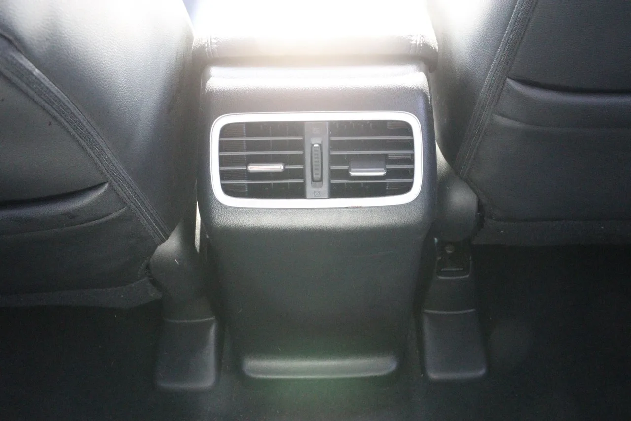 2016 Honda CR-V EX-L Sport Utility 4D in white — photo 26 of 39