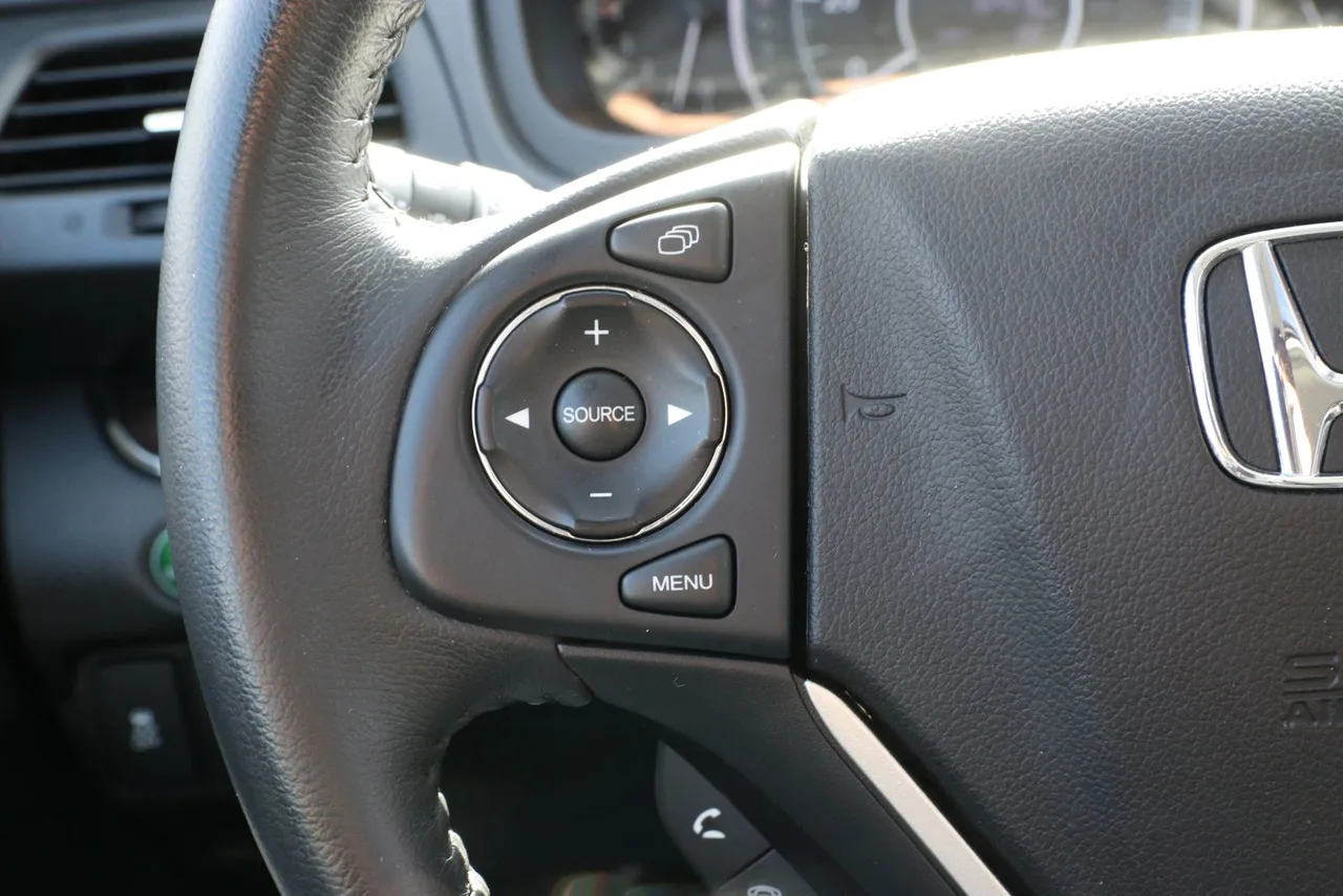 2016 Honda CR-V EX-L Sport Utility 4D in white — photo 37 of 39