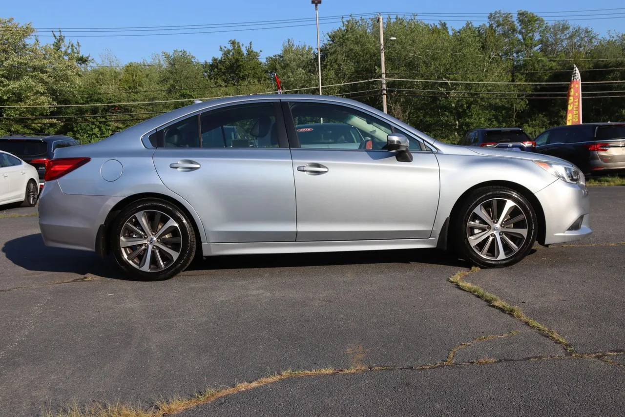 2016 Subaru Legacy 3.6R Limited Sedan 4D in silver — photo 7 of 33