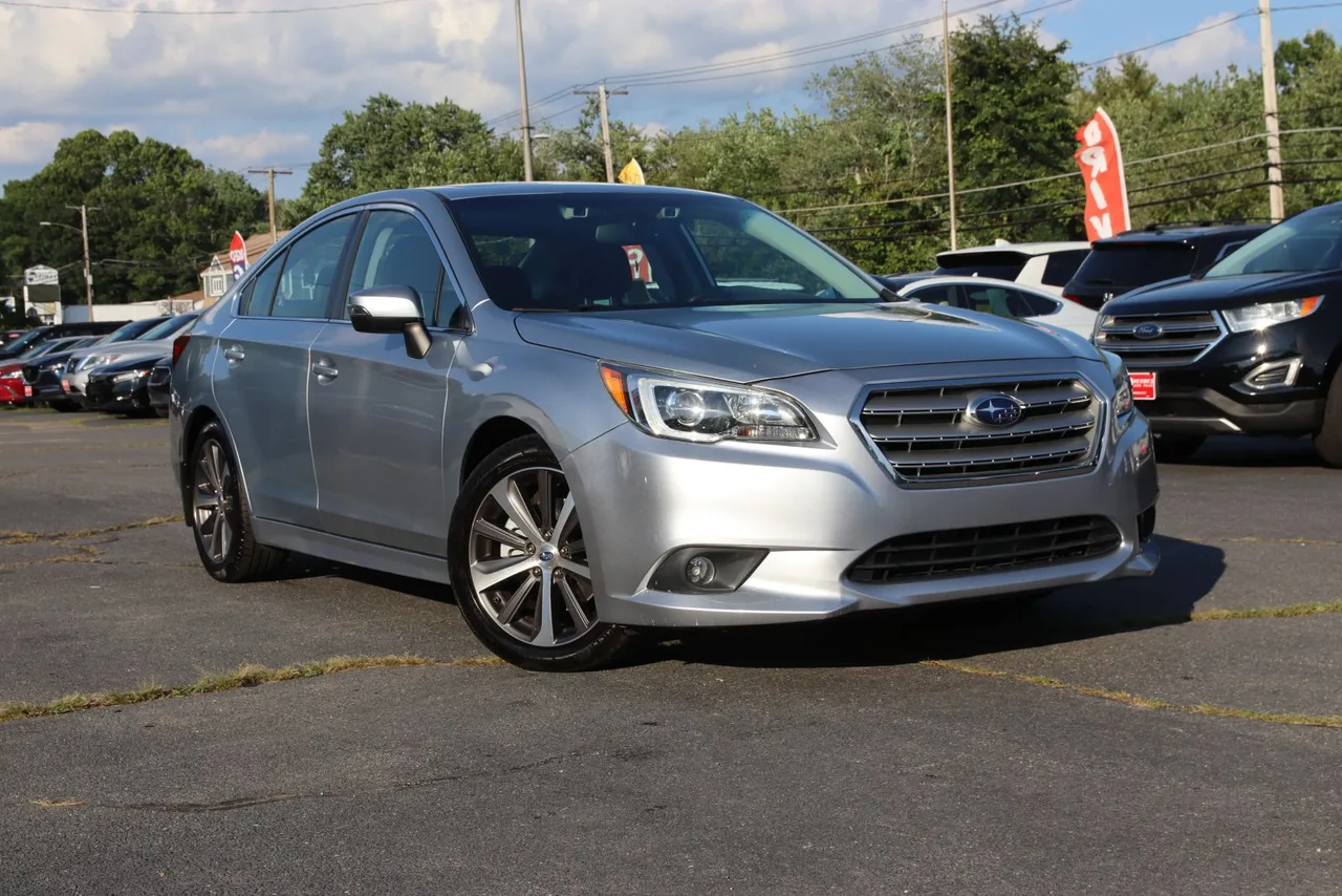 2016 Subaru Legacy 3.6R Limited Sedan 4D in silver — photo 9 of 33