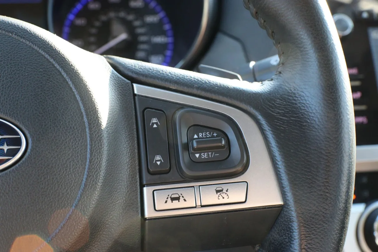 2016 Subaru Legacy 3.6R Limited Sedan 4D in silver — photo 25 of 33