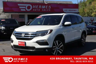 2017 Honda Pilot Touring Sport Utility 4D in white — used car for sale in Taunton, MA