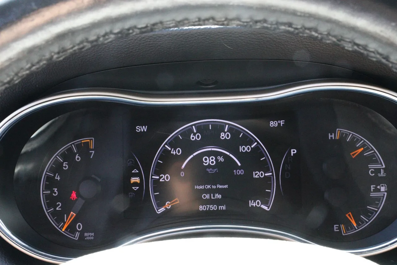 2017 Jeep Grand Cherokee Limited Sport Utility 4D in gray — photo 23 of 31