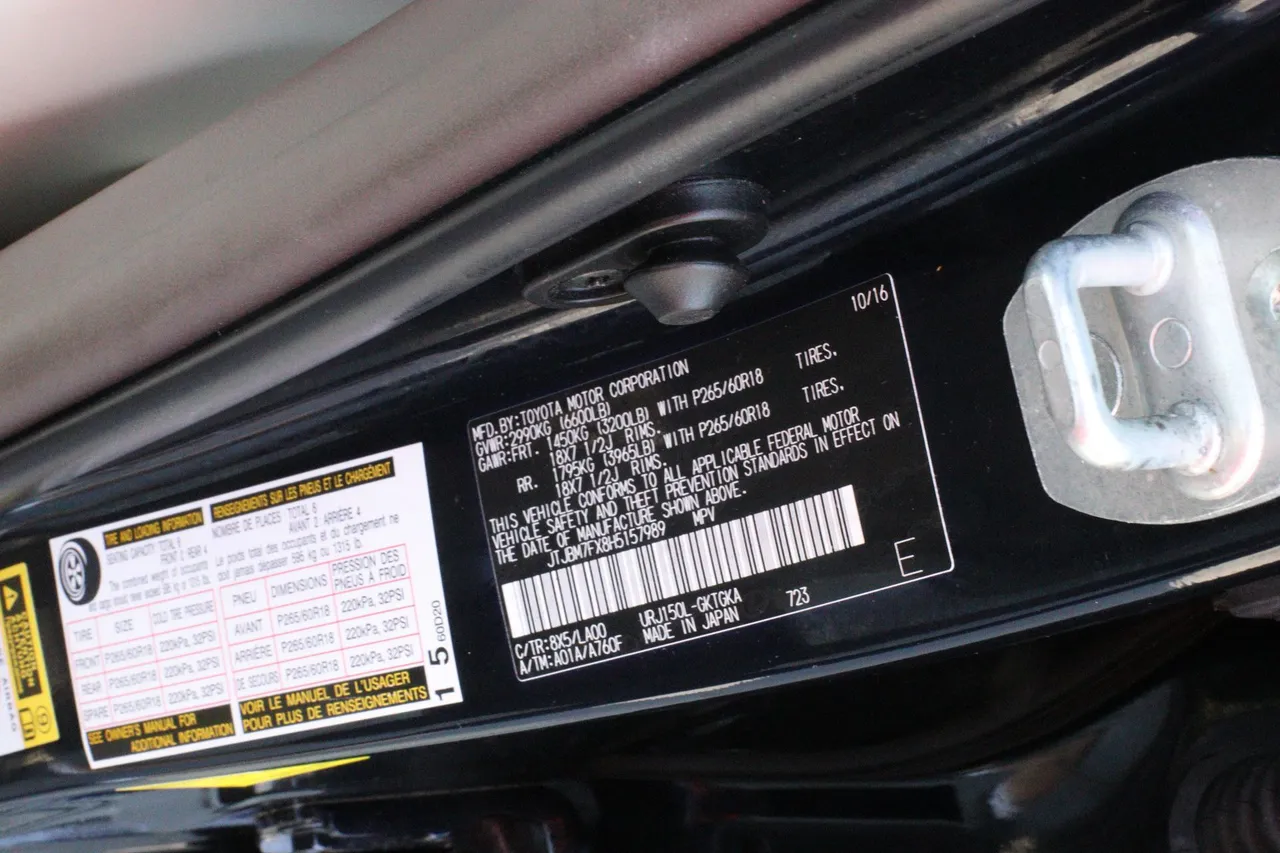 2017 Lexus GX GX 460 Sport Utility 4D in blue — photo 36 of 37